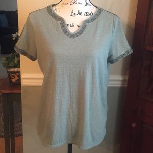 GAP light green t-shirt with stitching detail